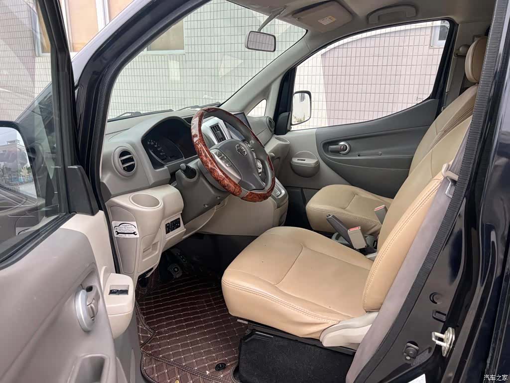 Nissan NV200, 2018 10