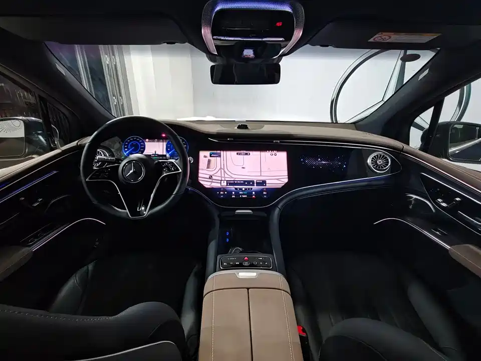 Mercedes-Benz EQS SUV
