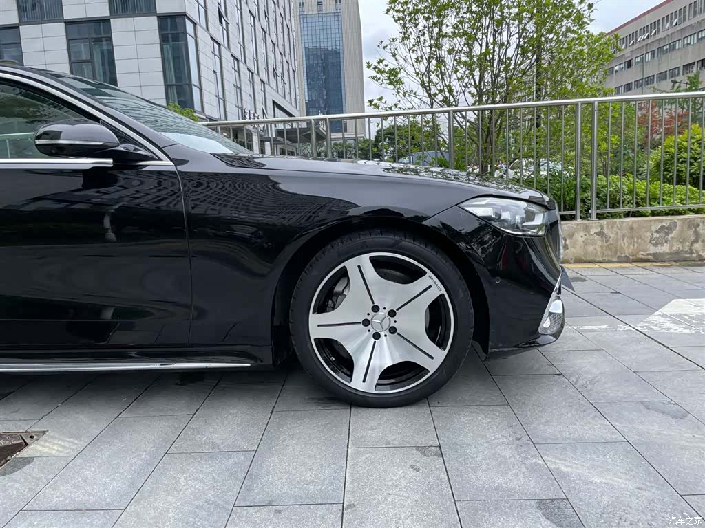 Mercedes-Benz S-Class, 2022 24