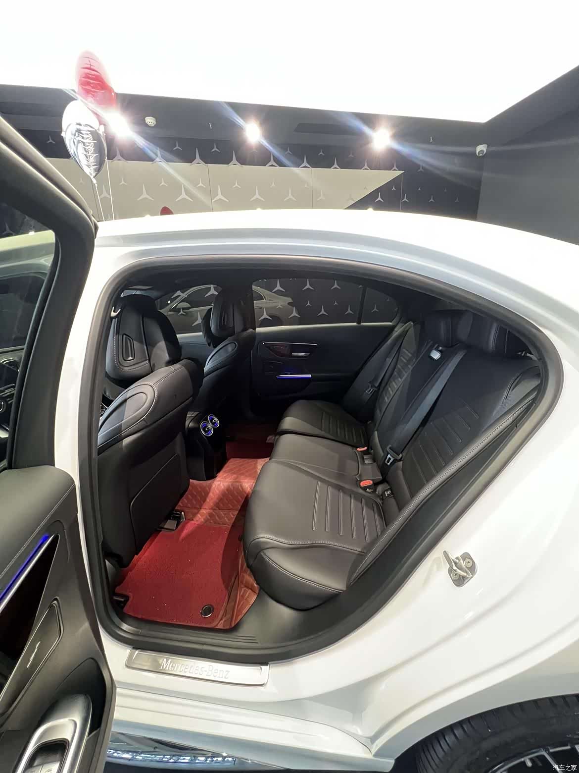 Mercedes-Benz C-Class, 2025 10