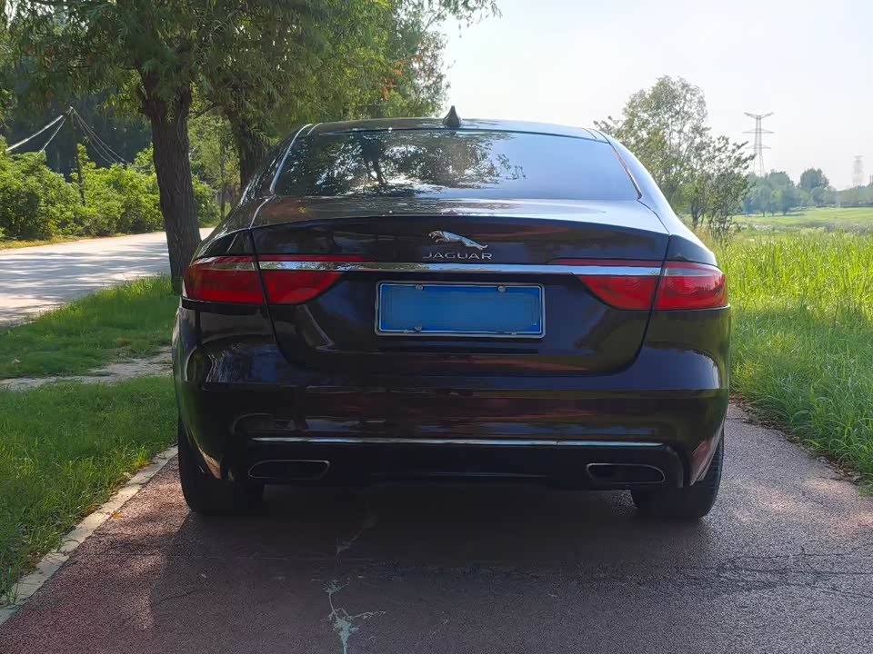 Jaguar XFL