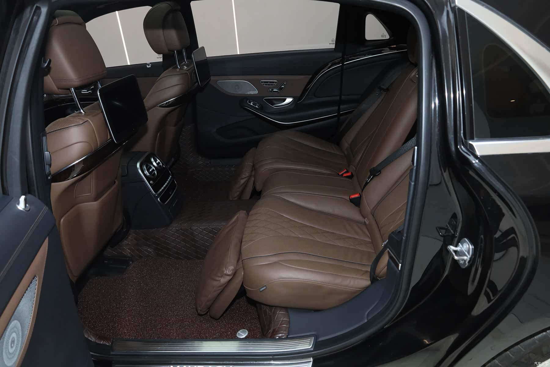 Maybach S-Class, 2018 24