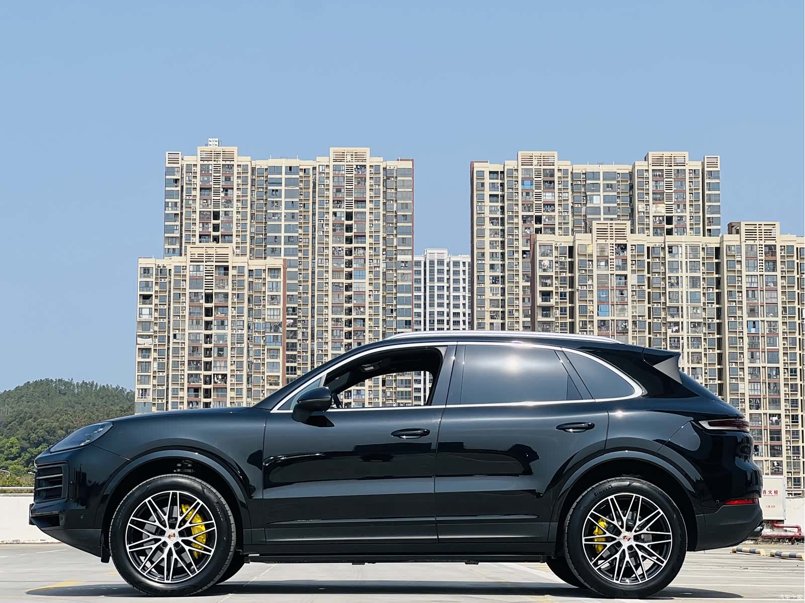 Porsche Cayenne, 2025 12