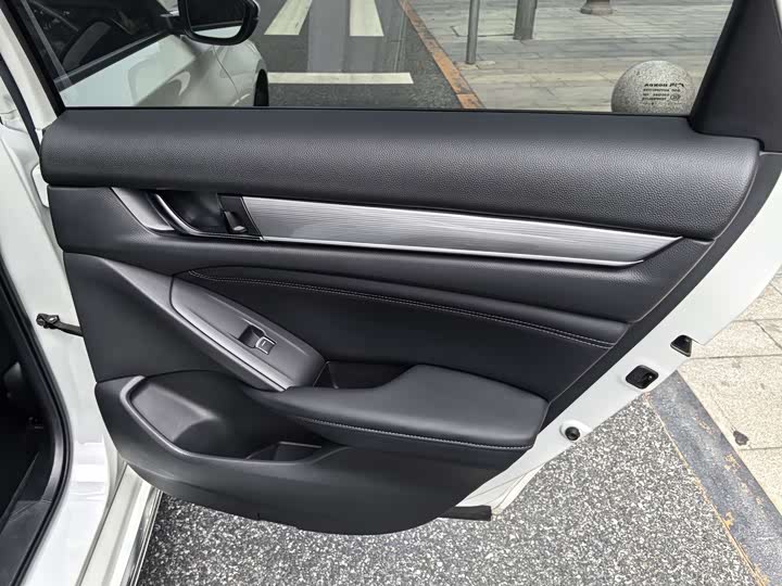Honda Accord, 2019 года фото 13