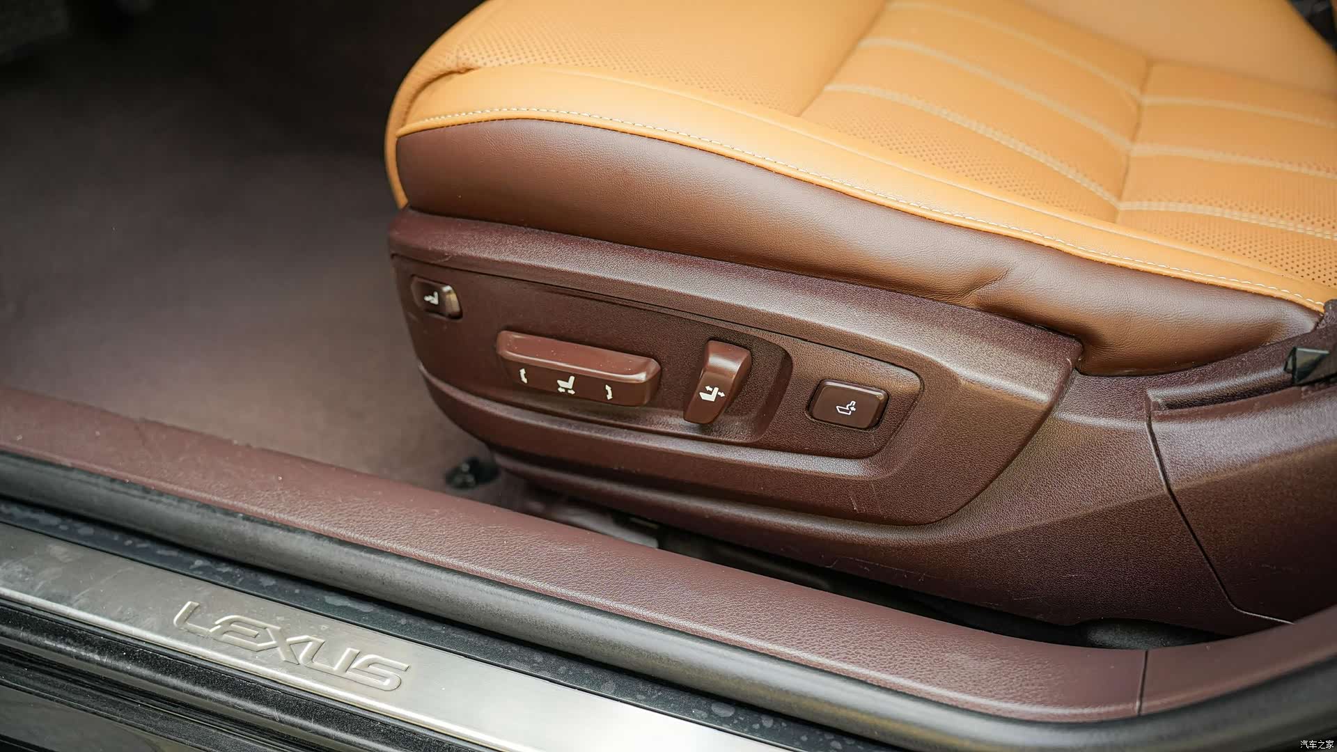 Lexus ES, 2018 22