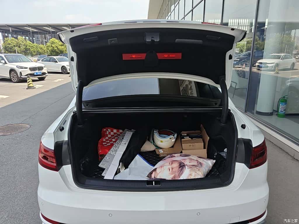 Audi A4L, 2019 19