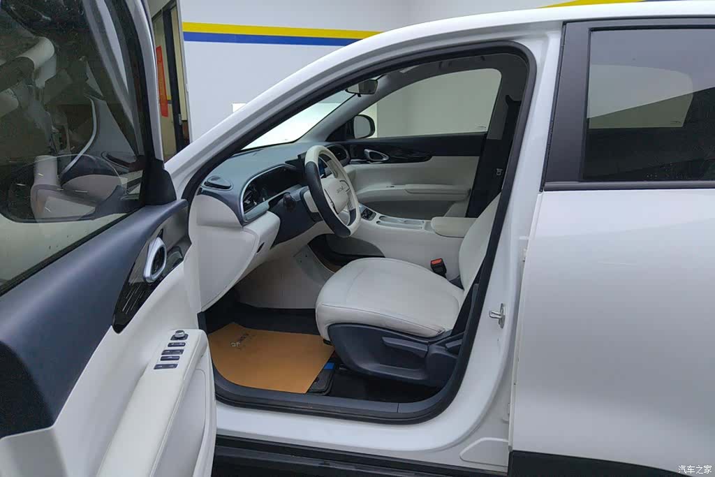 Geely Xingyuan, 2025 9