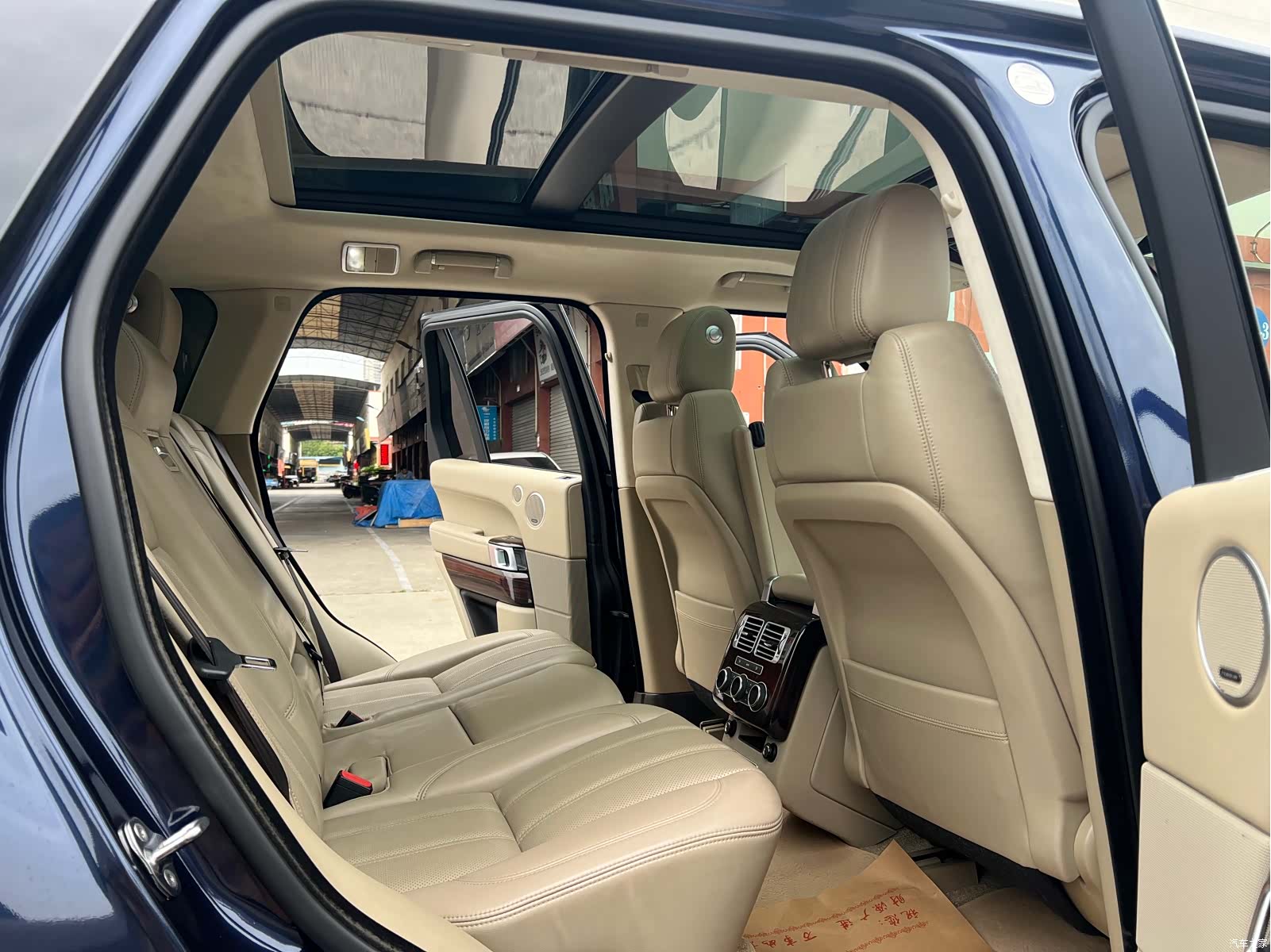 Land Rover Range Rover, 2015 11