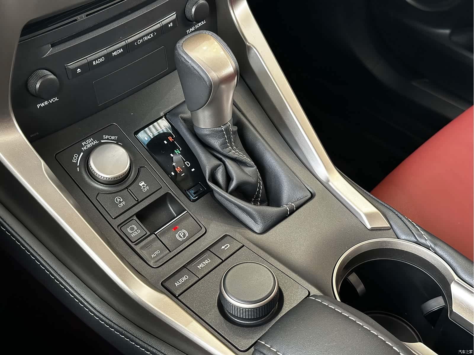 Lexus NX, 2017 9