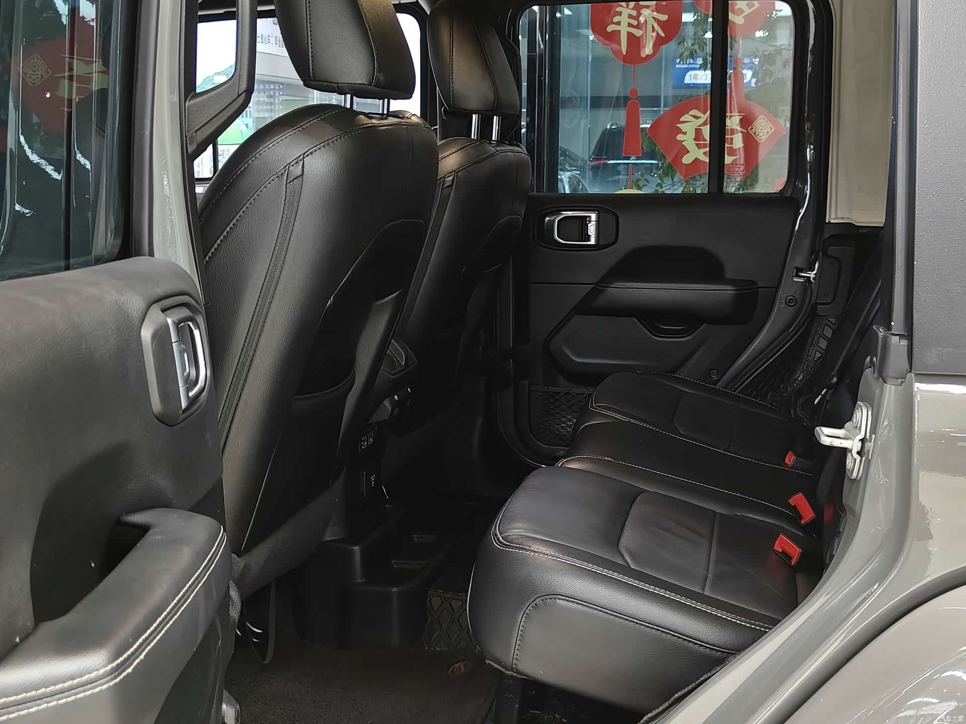 Jeep Wrangler, 2021 9