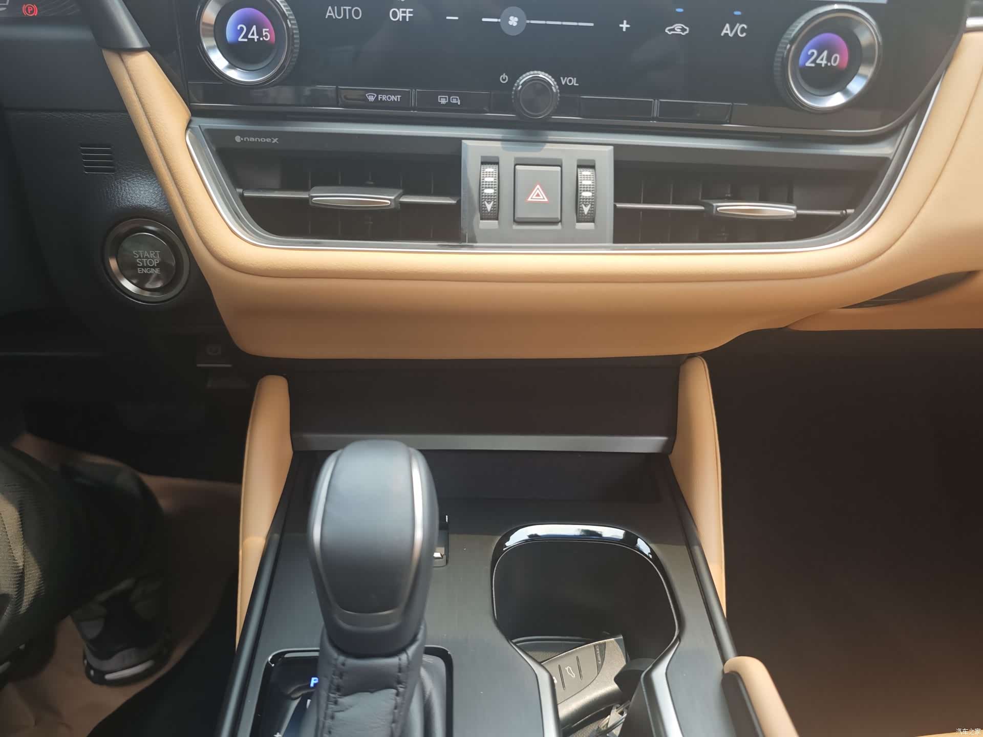Lexus ES, 2025 18