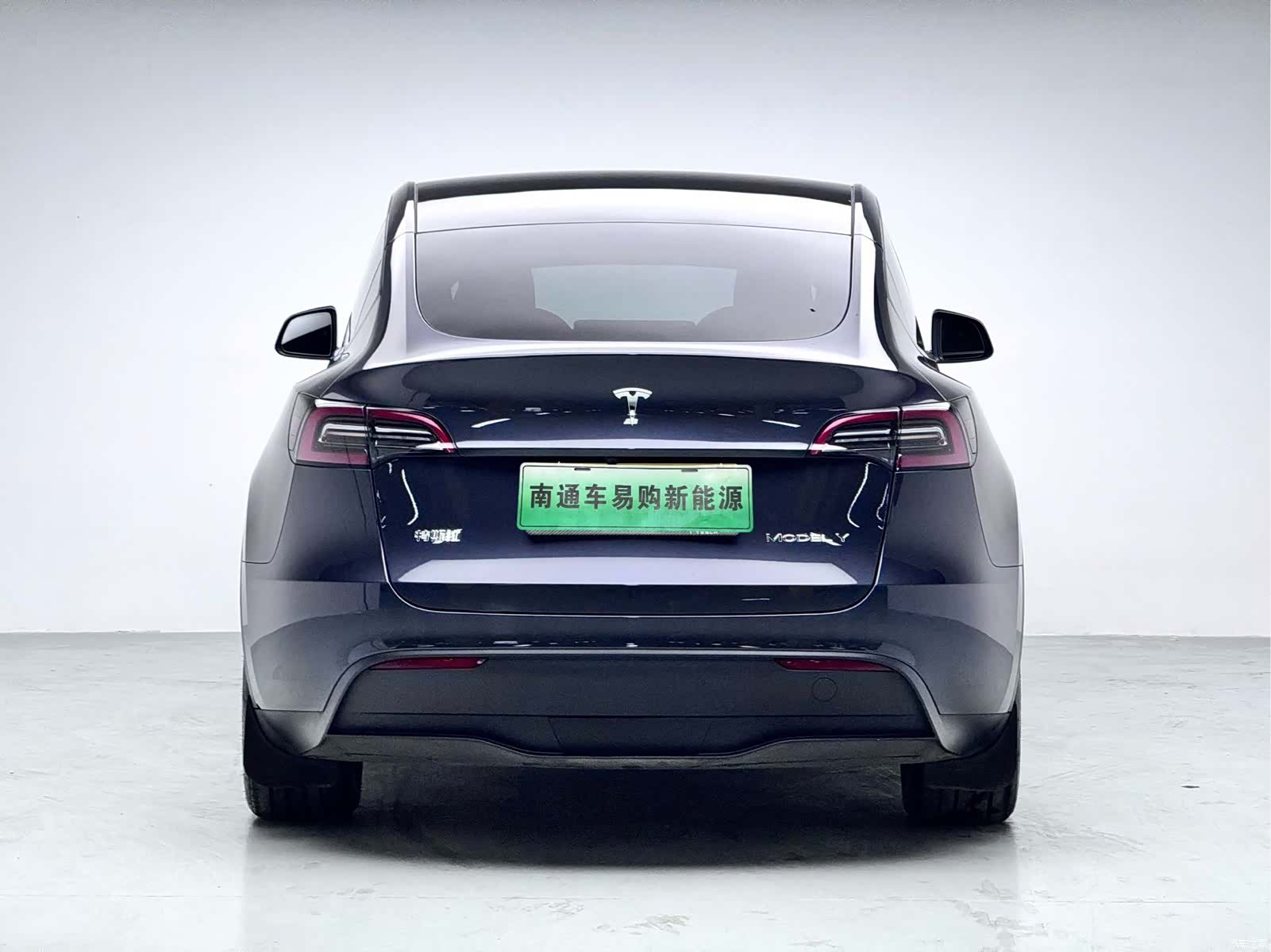 Tesla Model Y, 2025 все фото