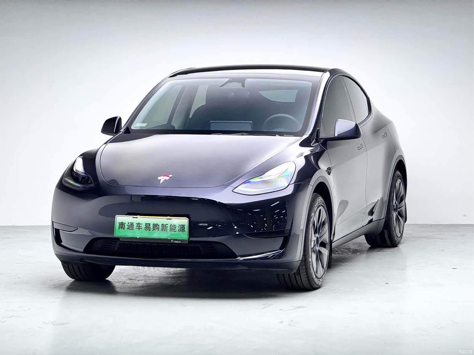 Tesla Model Y, 2025 1