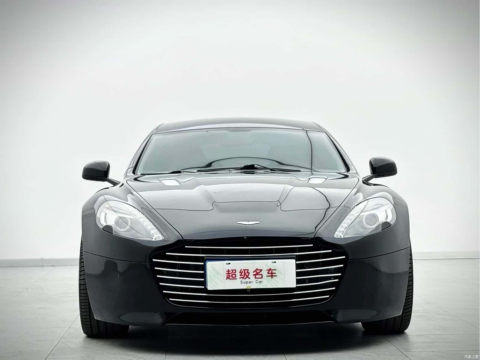 Aston Martin Rapide, 2011 4