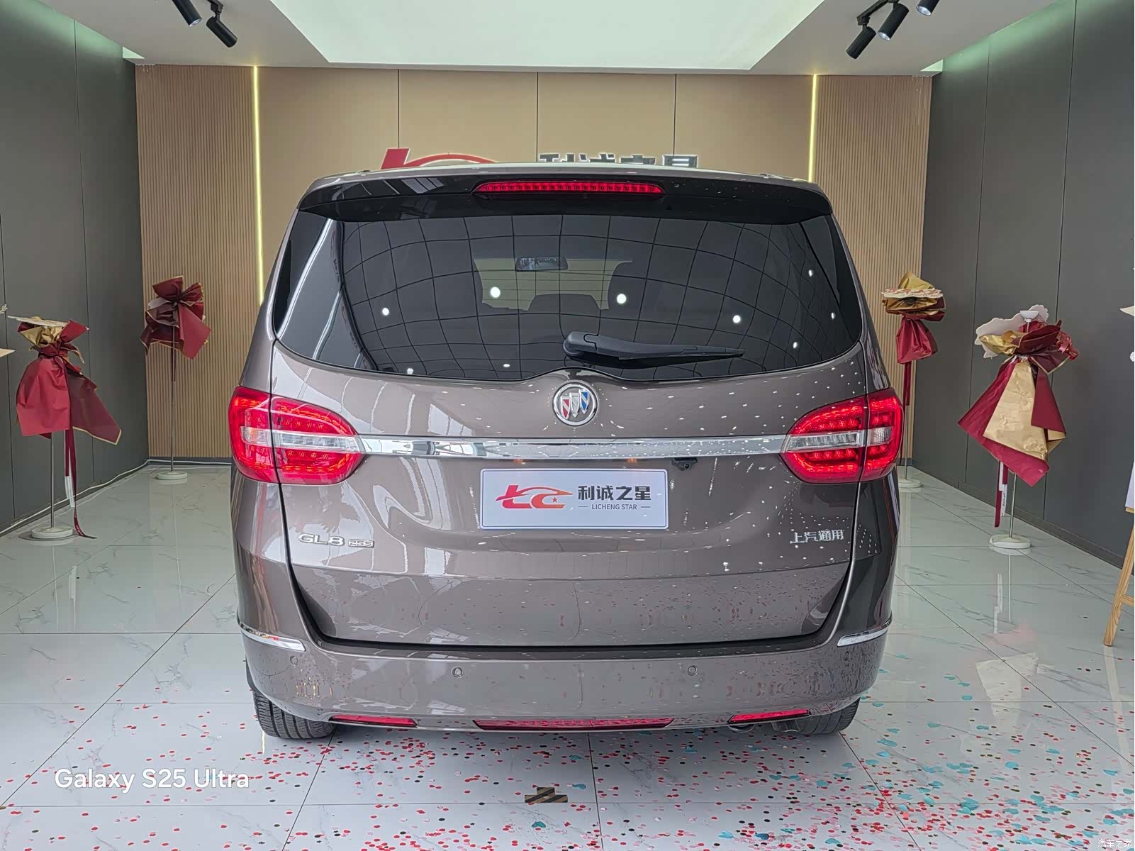 Buick GL8, 2018 все фото