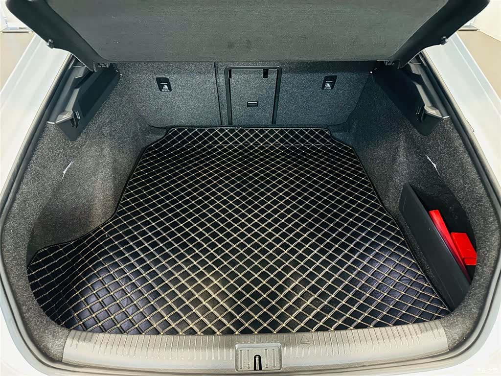 Volkswagen CC, 2019 6
