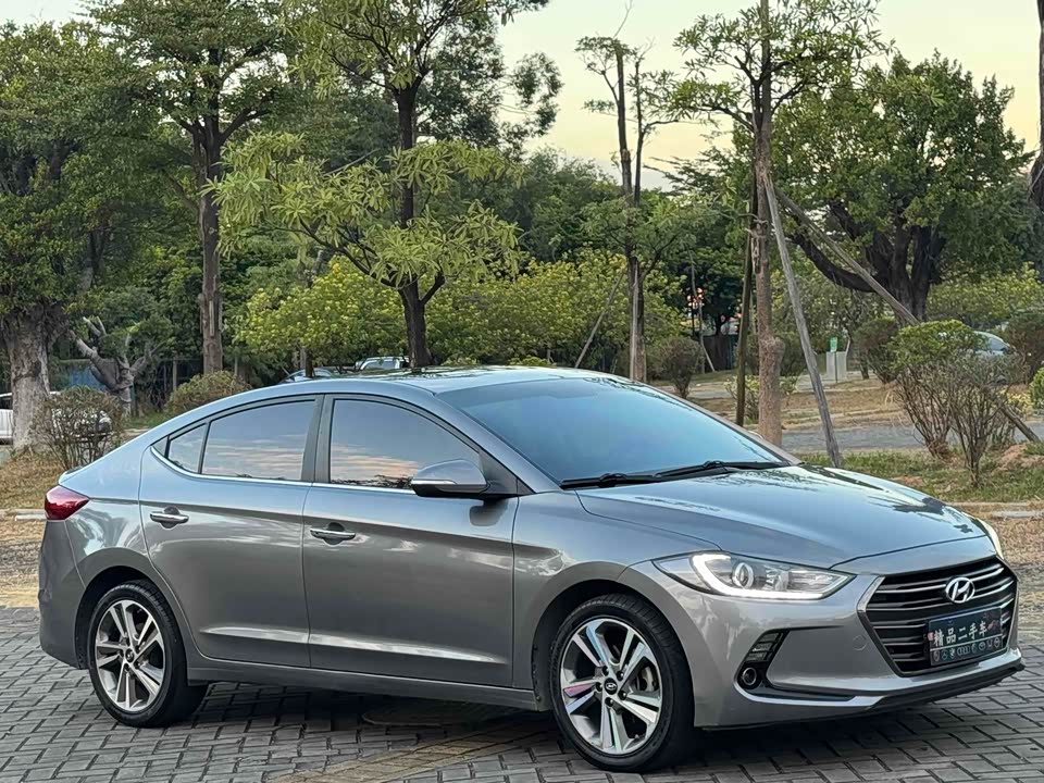 Hyundai Lead