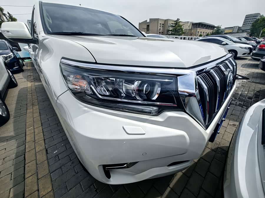 Toyota Prado 2019, фото 22