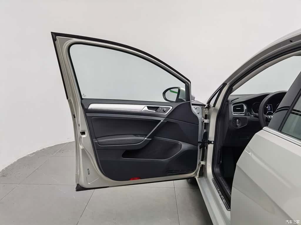 Volkswagen Golf, 2018 8