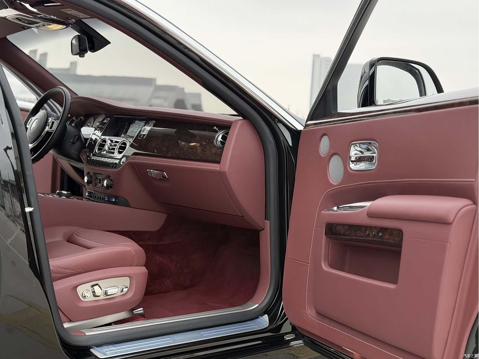 Rolls-Royce Ghost, 2018 6