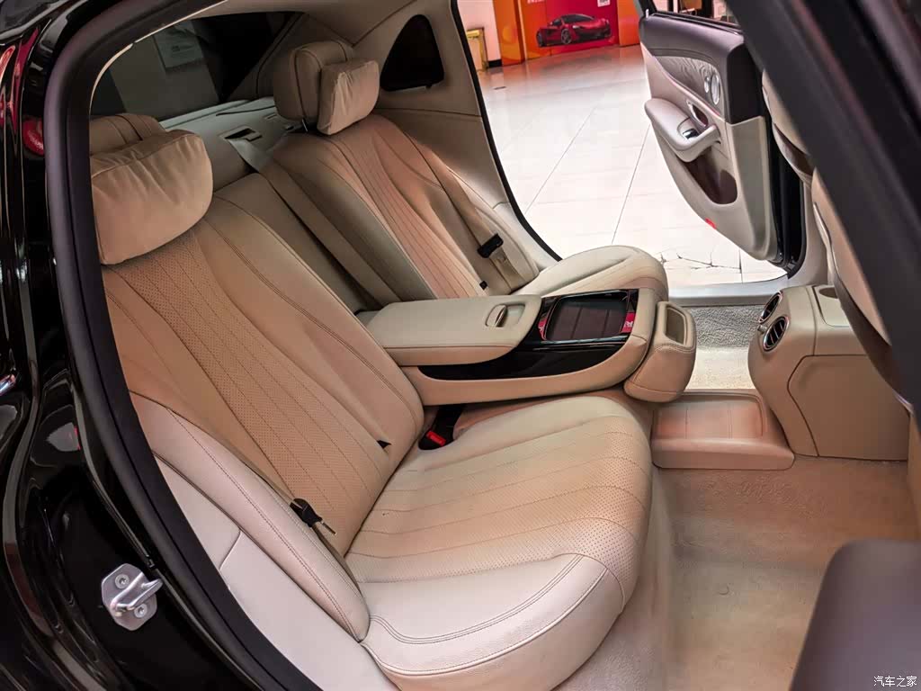 Mercedes-Benz E-Class, 2017 10