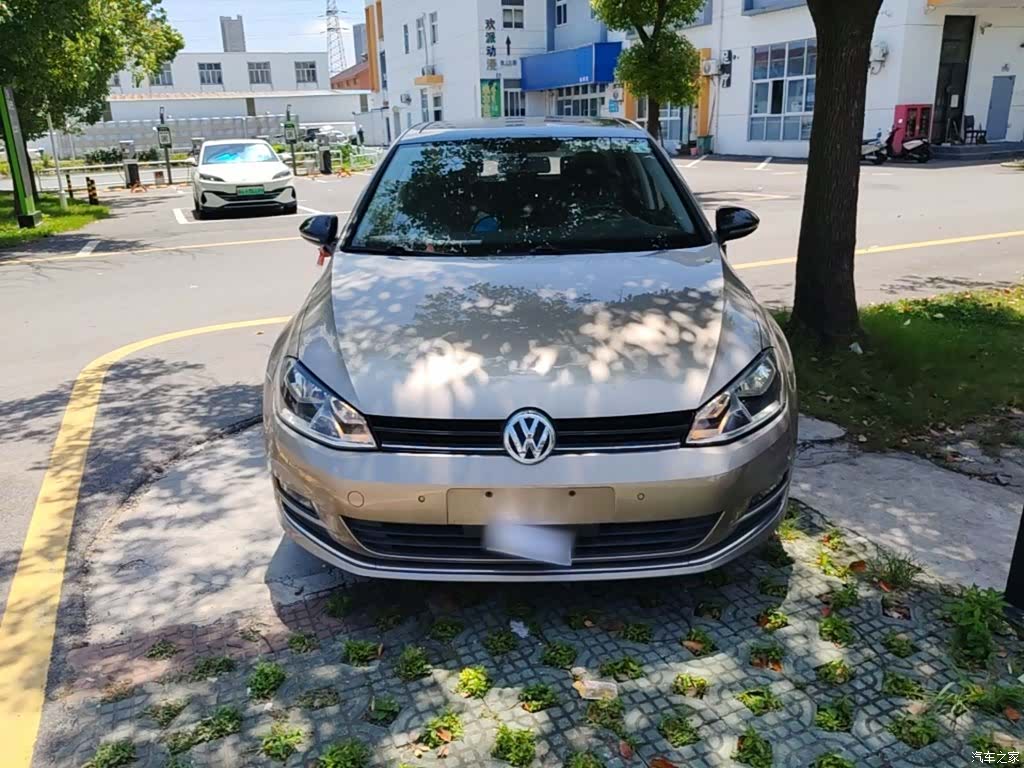 Volkswagen Golf, 2017 3