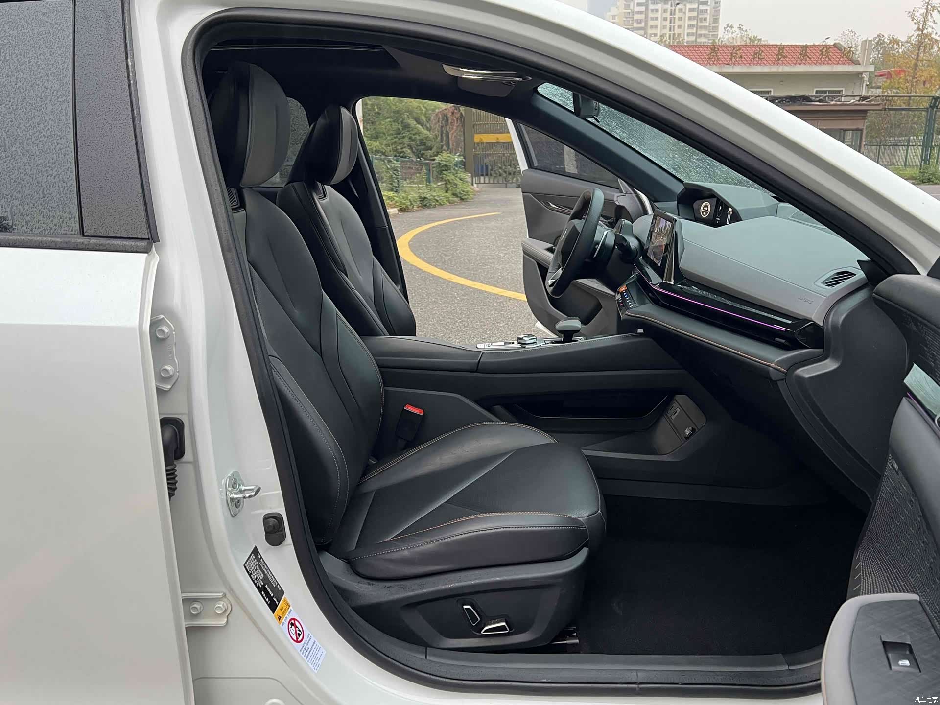 Changan UNI-V, 2022 10