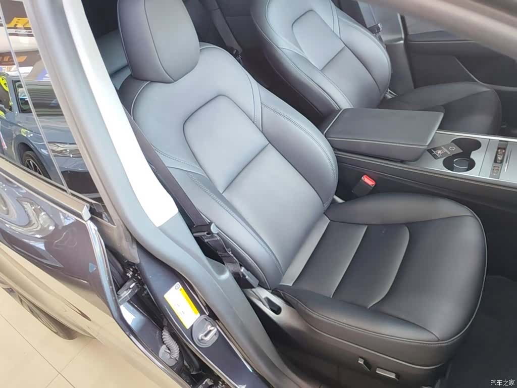 Tesla Model Y, 2024 25