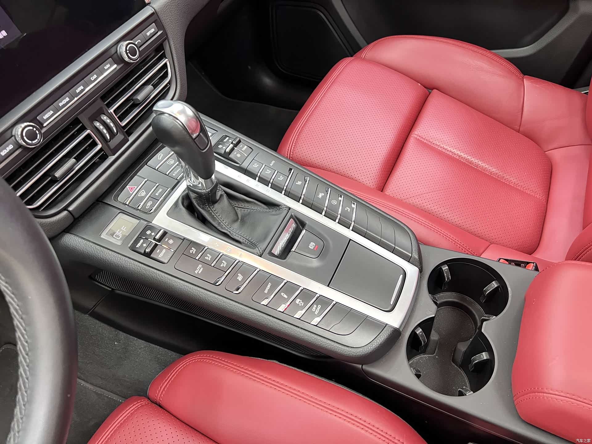 Porsche Macan, 2020 31