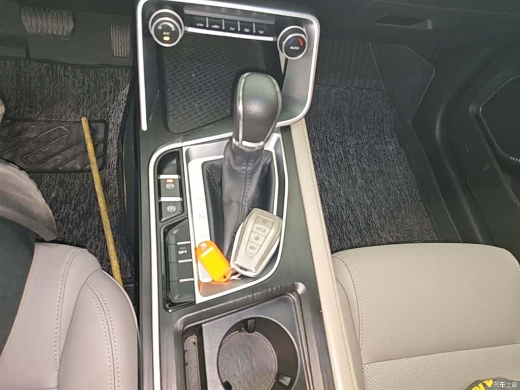 Geely Binray, 2019 14
