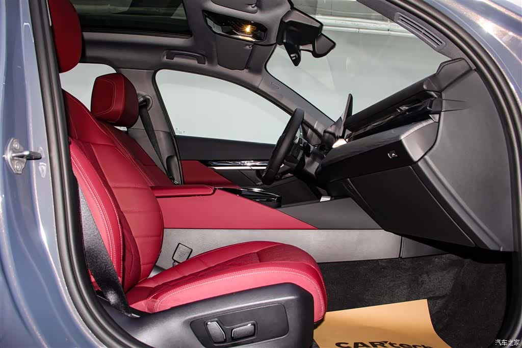 BMW 5 Series, 2025 19