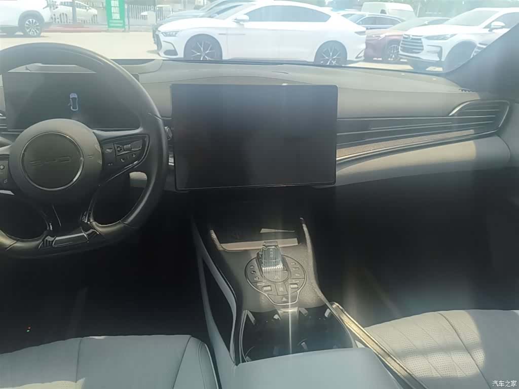 BYD Seal, 2022 13