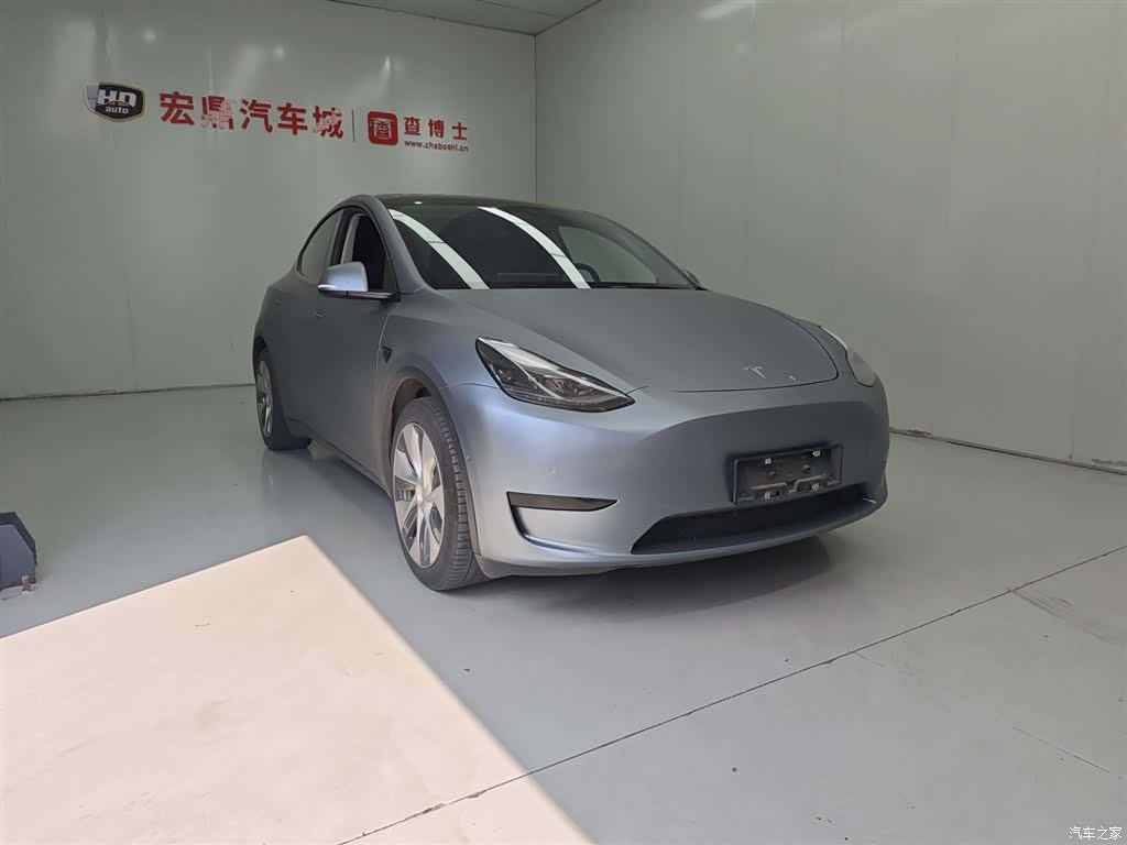 Tesla Model Y, 2022 2