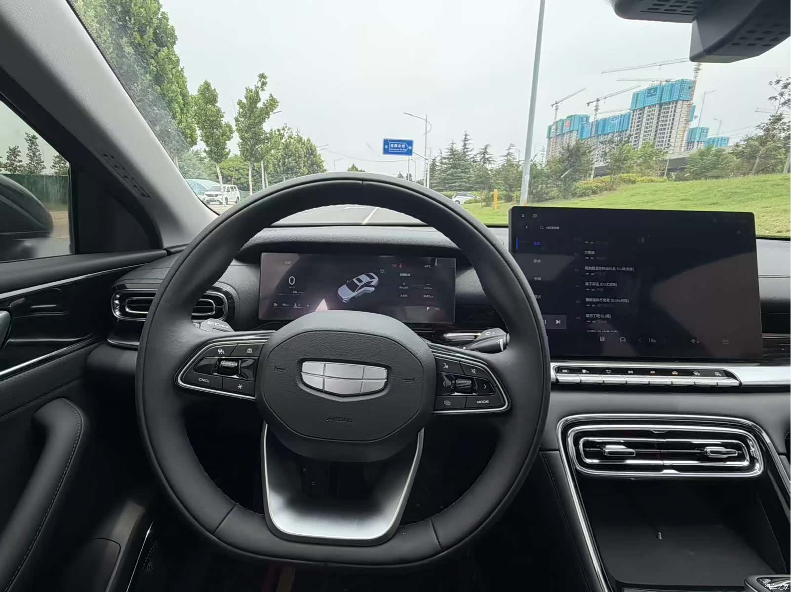 Geely Emgrand, 2026 6