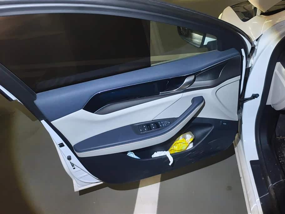 BYD Qin Yuan BYD Qin Yuan