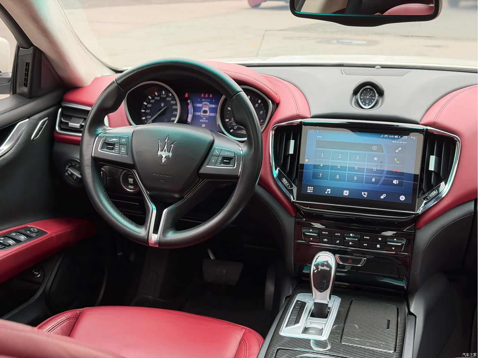 Maserati Ghibli, 2015 7