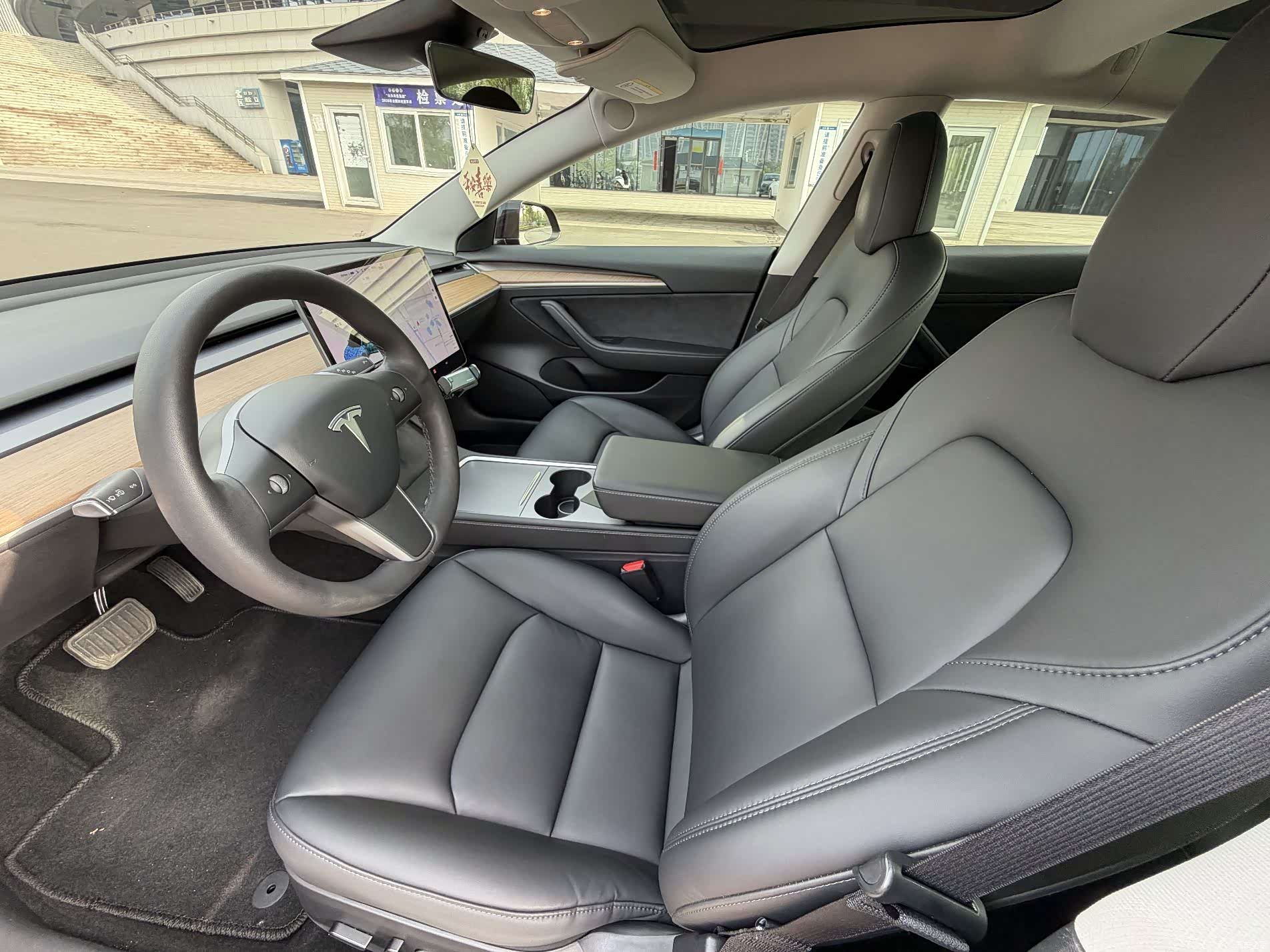 Tesla Model 3, 2021 все фото