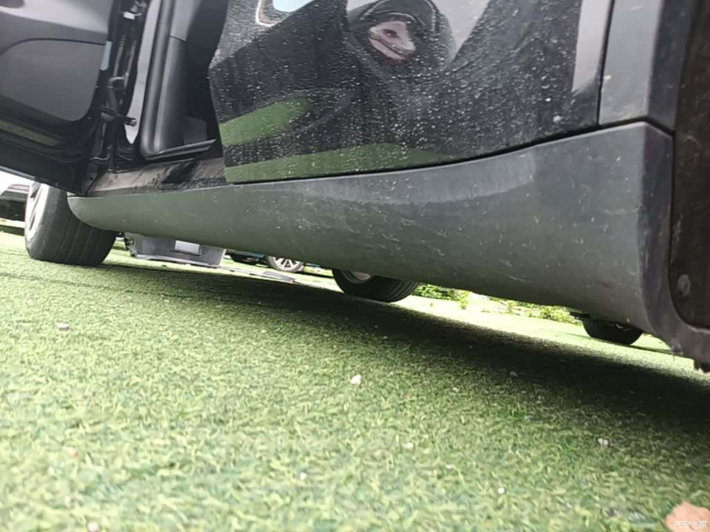 Tesla Model Y, 2023 22
