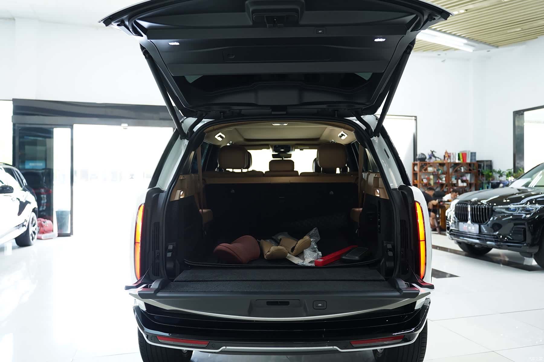 Land Rover Range Rover, 2024 17