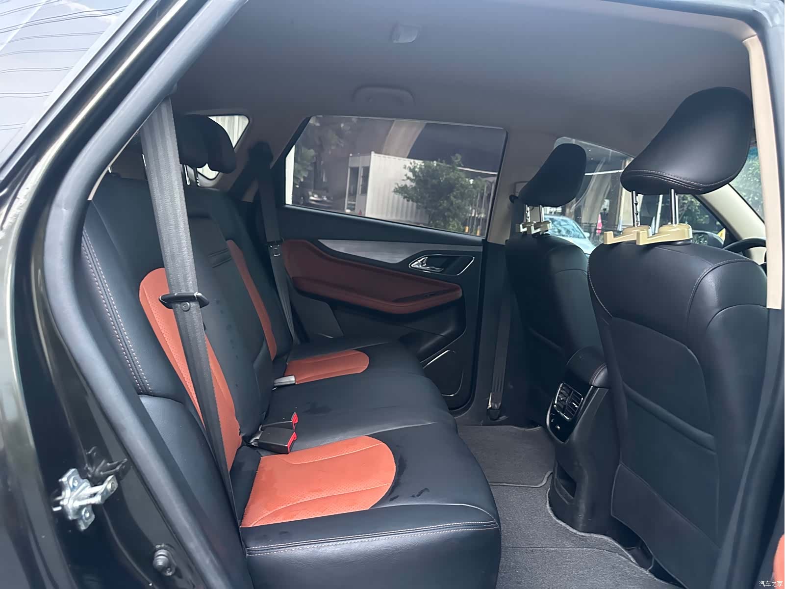 Wuling 560, 2016 16