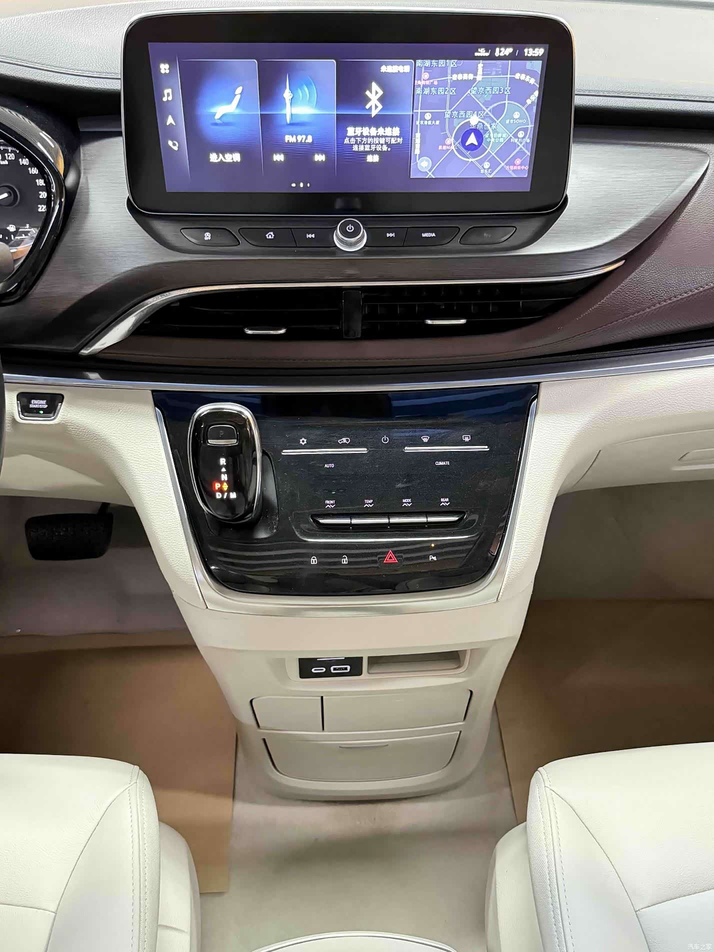 Buick GL8, 2020 9