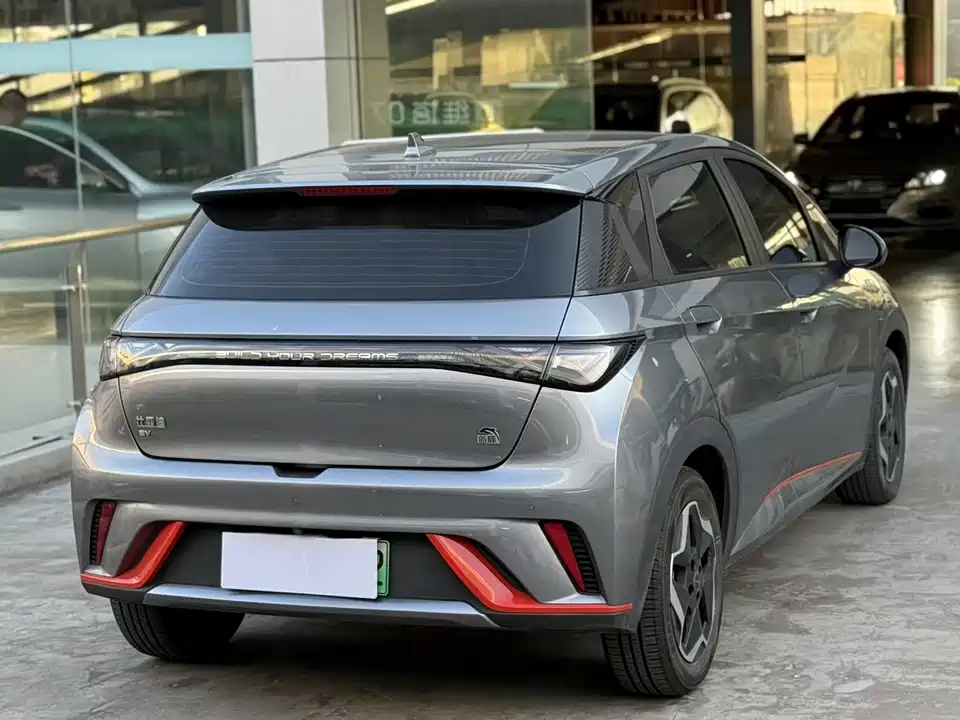 BYD dolphin