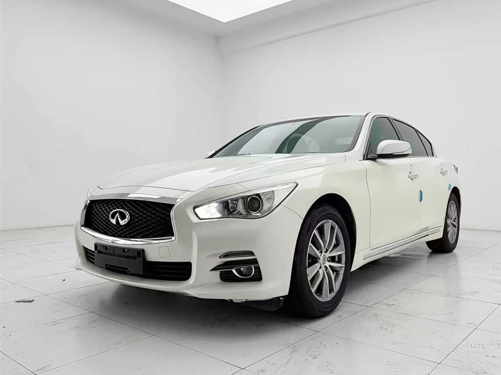 Infiniti Q50L