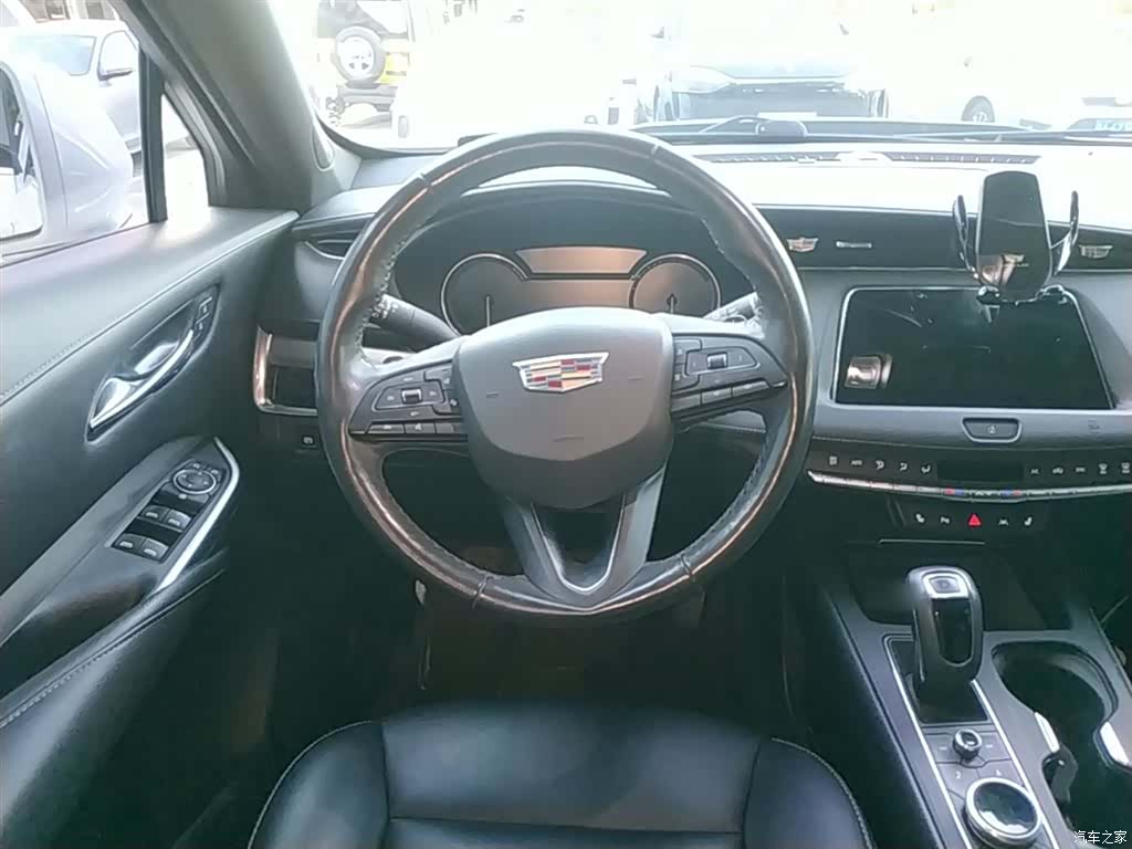 Cadillac XT4, 2019 7