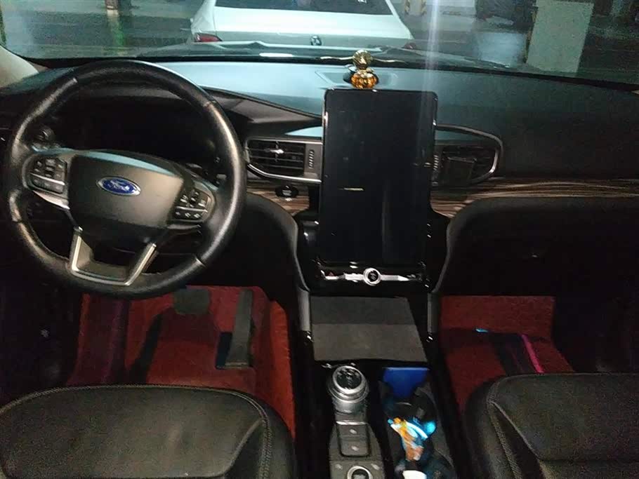 Ford Explorer Ford Explorer