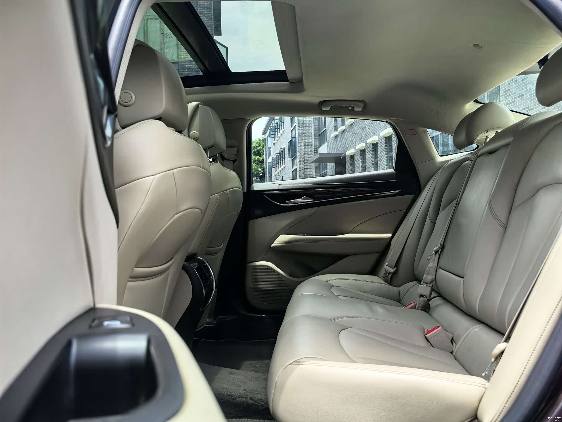 Buick LaCrosse, 2017 24