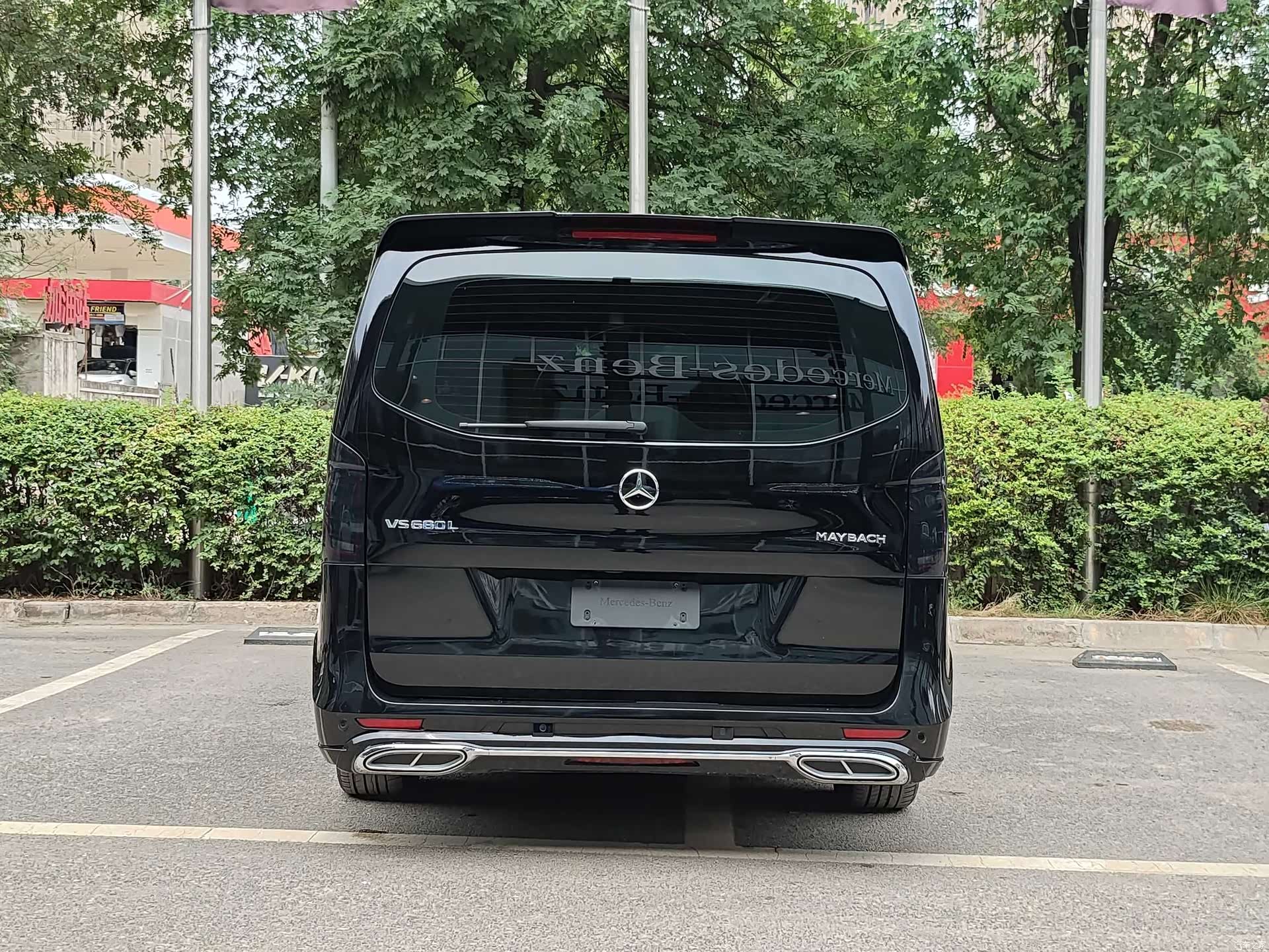 Mercedes-Benz 7, 2025 6