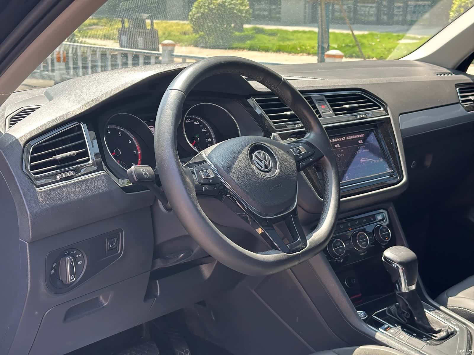 Volkswagen Tiguan L, 2019 все фото
