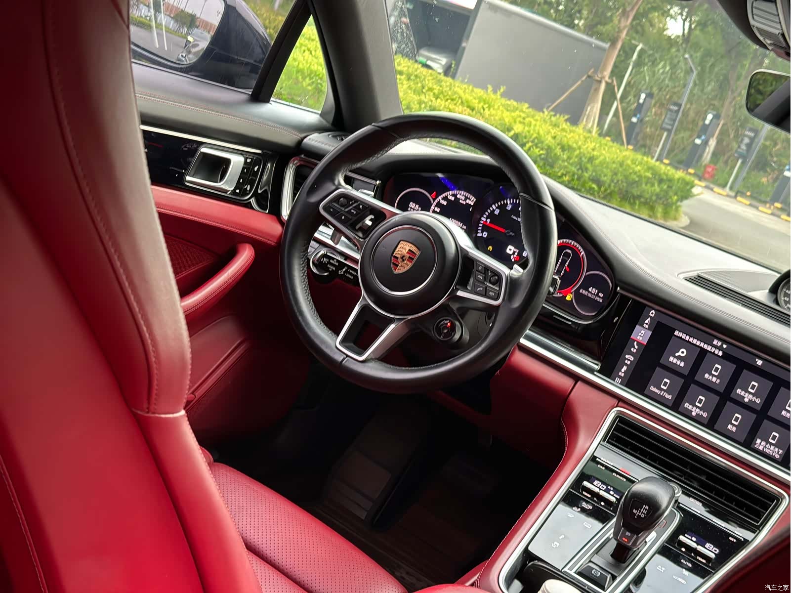 Porsche Panamera, 2018 11