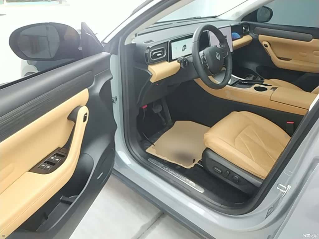 Leapmotor C11, 2025 16